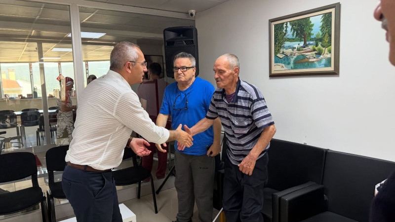 HUZUREVİ SAKİNLERİNİ ZİYARET ETTİ
