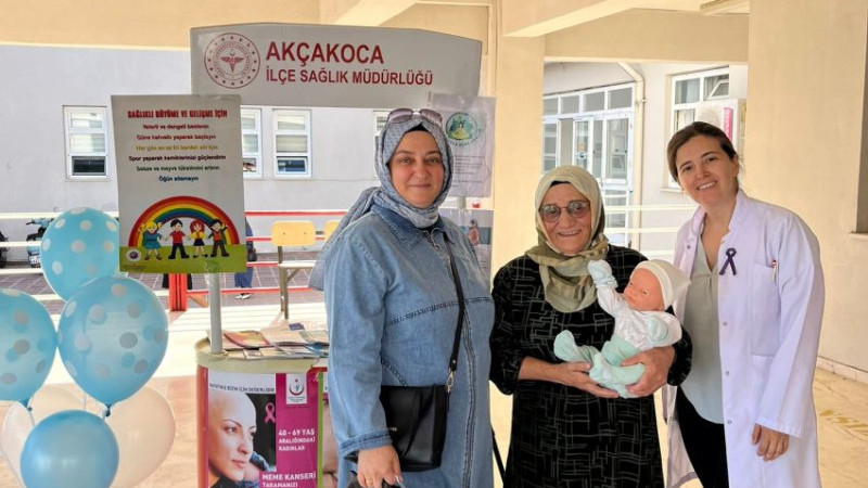 AKÇAKOCA’DA FARKINDALIK STANDI KURULDU
