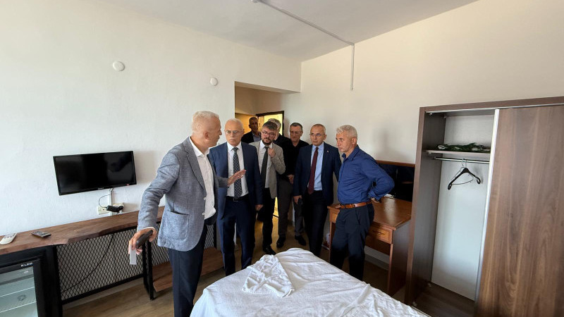 AKÇAKOCA’DA KIZ ÖĞRENCİLERİN YURT SORUNU ÇÖZÜLDÜ