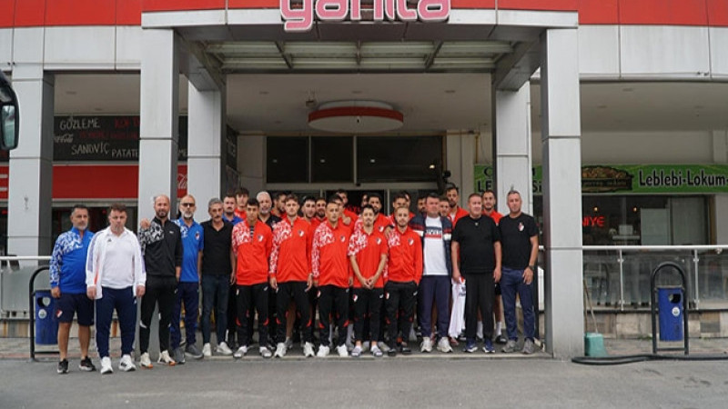 CEMİL TÜYSÜZ'ÜN KONUKLARI DÜZCESPOR KAFİLESİ