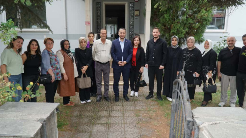AK PARTİ, DÜZCE MANŞET GAZETESİ’NİN 19.YAŞINI KUTLADI