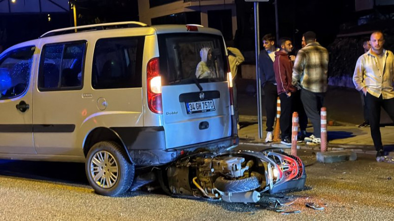 PARK HALİNDE Kİ ARACA SAPLANDI: 1 YARALI 