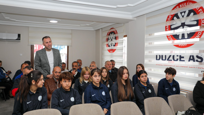 BAŞKAN ÖZLÜ’DEN DÜZCE ASKF’YE ZİYARET