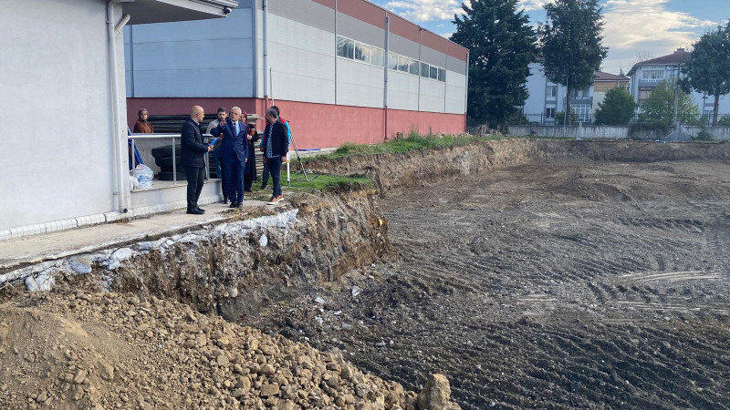 ZEKERİYA ARSLANTÜRK OKÇULUK SALONUNDA İNCELEMEDE BULUNDU