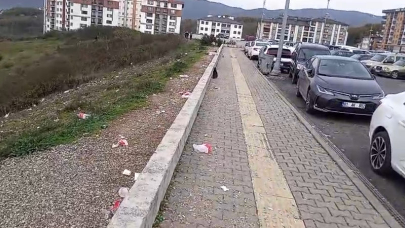 DÜZCE KİRLİLİKLE BOĞUŞUYOR!