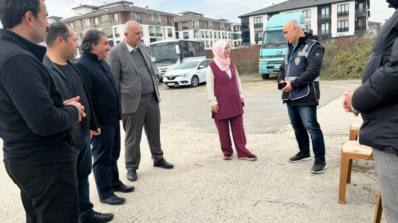 EHLİYET SINAVI ALANINDA İNCELEME