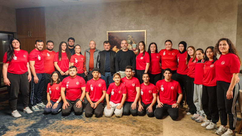 ‘MİLLİ SPORCULARIMIZ BİZİM GURURUMUZ’