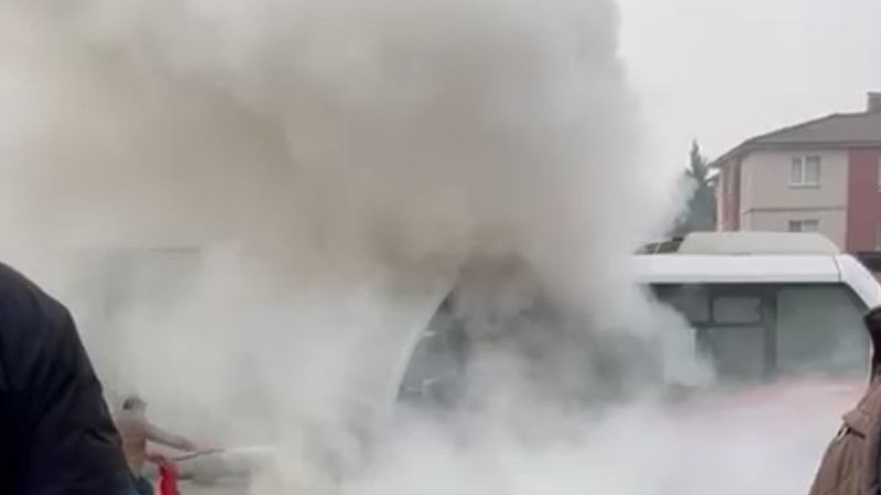 HALK OTOBÜSÜNDE YANGIN ÇIKTI