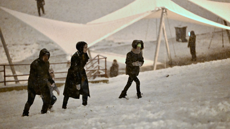 KARIN TADINI DOYASIYA ÇIKARDILAR