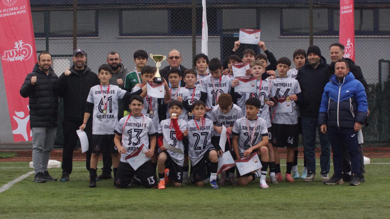 YILDIZ ERKEKLER FUTBOL HEYECANI SONA ERDİ