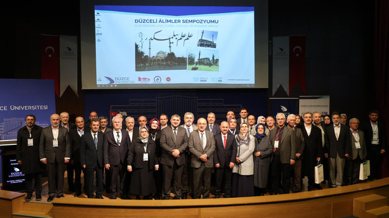 “DÜZCE ALİMLERİYLE ANILMAYI HAK ETMİŞ BİR ŞEHİR”