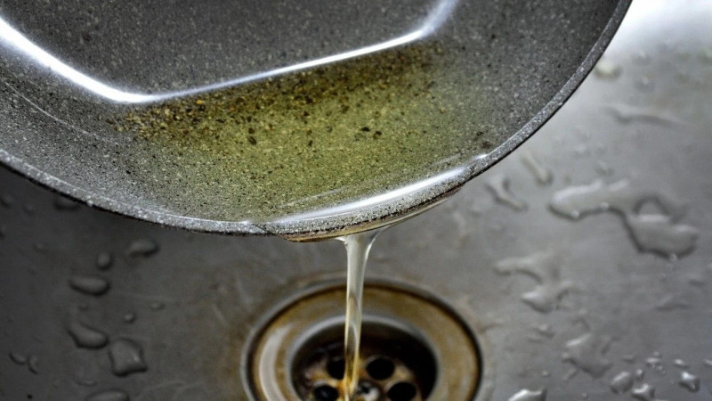 ‘ATIK YAĞLAR AKÇAKOCA’YA ZARAR VERİYOR’