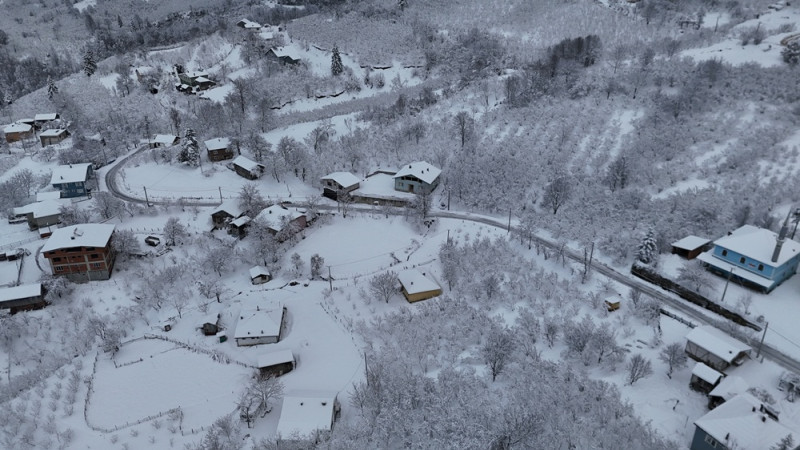 KAR YAĞIŞI ARKASINDA EŞSİZ GÜZELLİKLER BIRAKTI