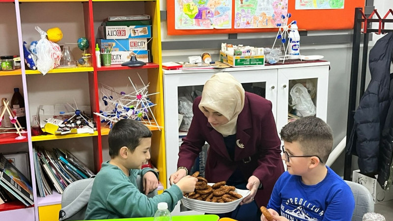 BAŞARILI ÖĞRENCİLERE İL MÜDÜRÜ ÖZER’DEN TEBRİK 