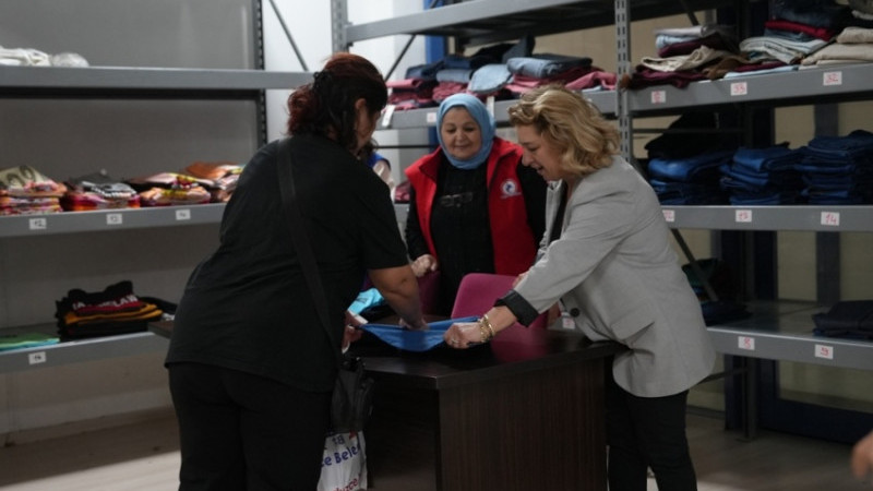 BELEDİYENİN ŞEFKATLİ ELİ İHTİYAÇ SAHİPLERİNİN ÜZERİNDE