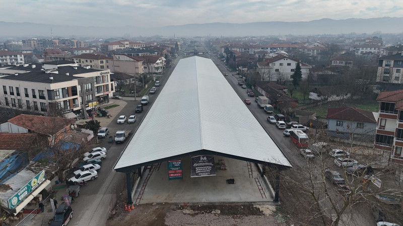 DÜZCE’NİN YENİ PAZAR ALANI ŞEKİLLENİYOR