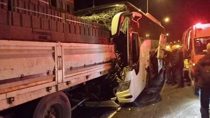 3 KİŞİ ÖLDÜ, 150 KİŞİ YARALANDI