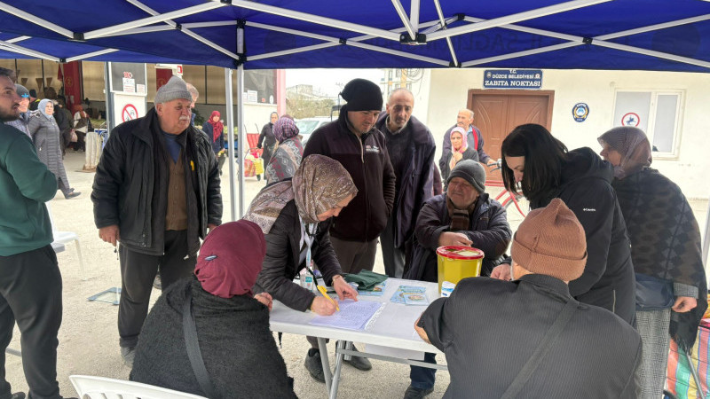 PAZARYERİNDE STANT KURULDU