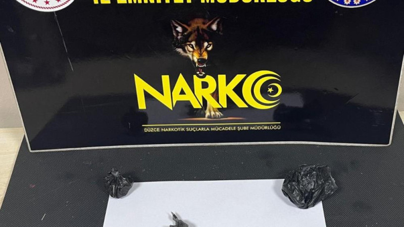 UYUŞTURUCU TACİRİ SUÇÜŞTÜ YAKALANDI