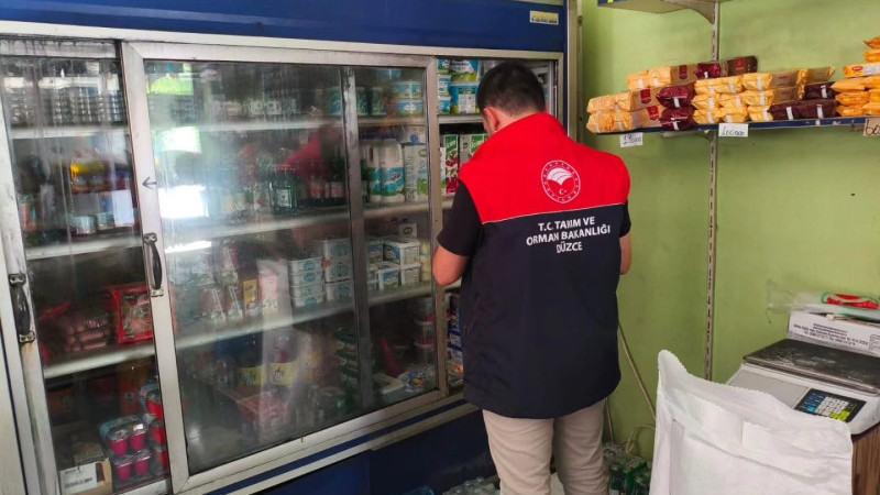 CUMAYERİ’NDE GIDA DENETİMLERİ ARALIKSIZ SÜRÜYOR