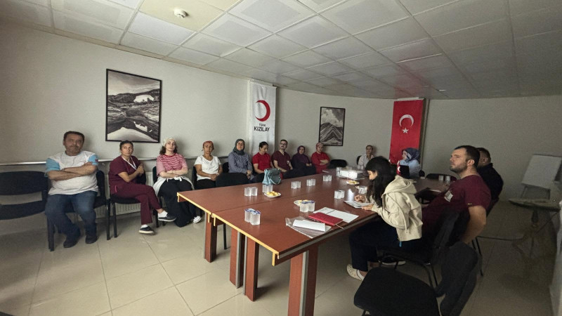 HUZUREVİ PERSONELİNE SAĞLIK EĞİTİMİ