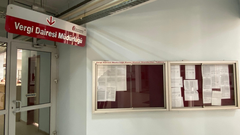 BORCU OLANLAR DÜZCE VERGİ DAİRESİ’NE BAŞVURUYOR
