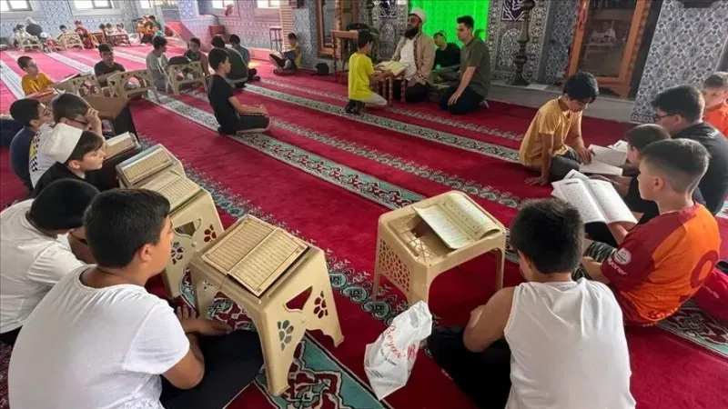 YAZ KUR’AN KURSLARI BAŞLADI