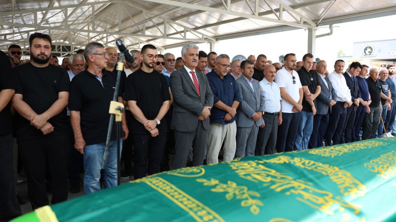 VALİ MAKAS, İŞ İNSANI SÖNMEZ’İN CENAZESİNE KATILDI