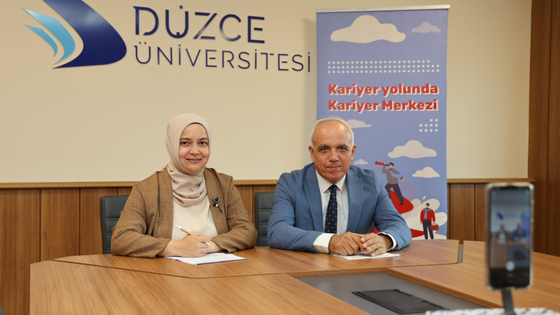 ÖĞRENCİLERE ÜNİVERSİTE YAŞAMININ TÜM OLANAKLARI ANLATILDI 