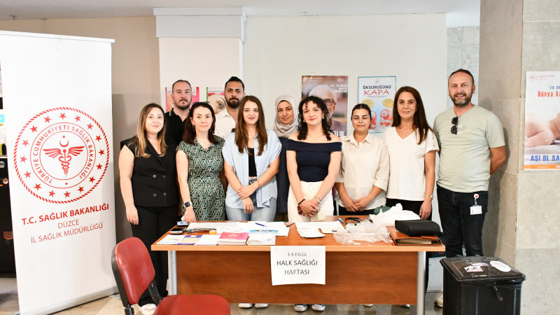 HALK SAĞLIĞI HAFTASI’NDA TOPLUMSAL BİLGİLENDİRME STANDI KURULDU