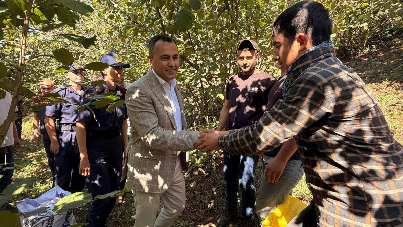 FINDIK HASADINDA ÇALIŞAN İŞÇİLERİN TALEPLERİNİ DİNLEDİ 