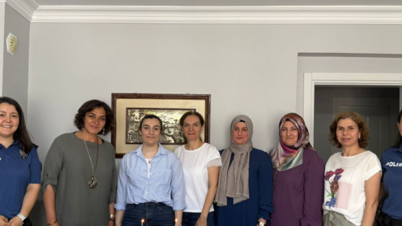 ŞEHİT MEMURUN KIZINA DOĞUM GÜNÜ SÜRPRİZİ