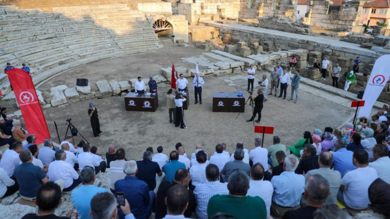   2 BİN 300 YILLIK AMFİDE MECLİS TOPLANTISI 