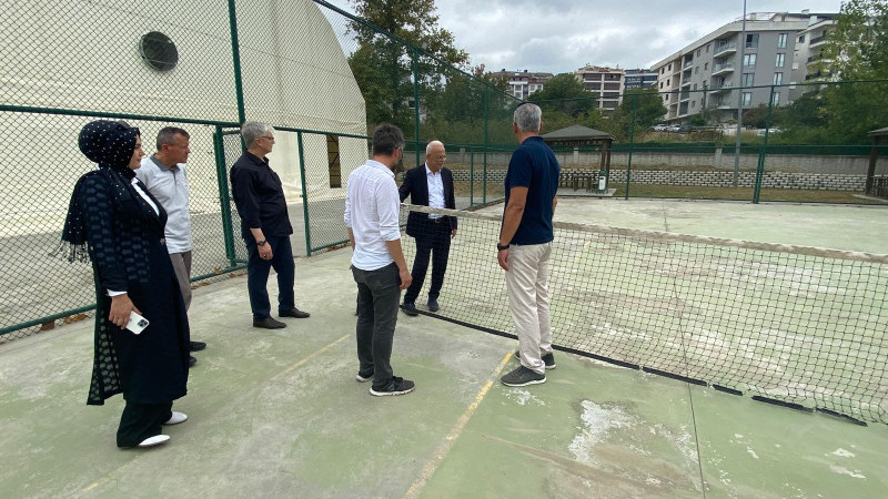 GENÇLİK VE SPOR MÜDÜRÜ AKÇAKOCA’DAKİ TESİSLERİ İNCELEDİ 