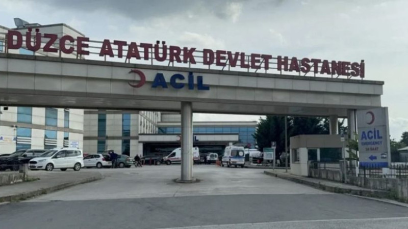 DÜZCE'DE BOĞULMA TEHLİKESİ GEÇİREN KİŞİ HASTANEDE ÖLDÜ 