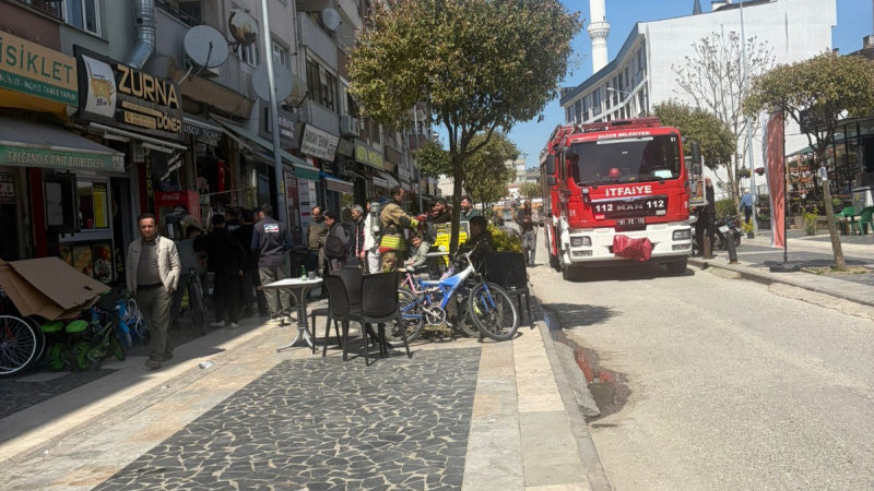 DÜZCE’DE BİR İŞLETMEDE FRİTÖZDEN NEDENİYLE YANGIN GELDİ