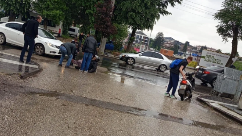 MOTOSİKLETLE OTOMOBİL ÇARPIŞTI:1 YARALI