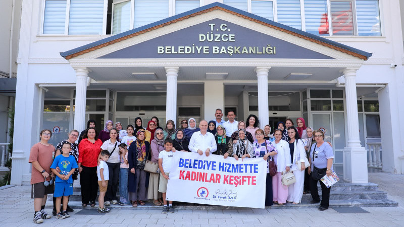 ‘ALLAH BELEDİYE BAŞKANIMIZI BAŞIMIZDAN EKSİK ETMESİN’